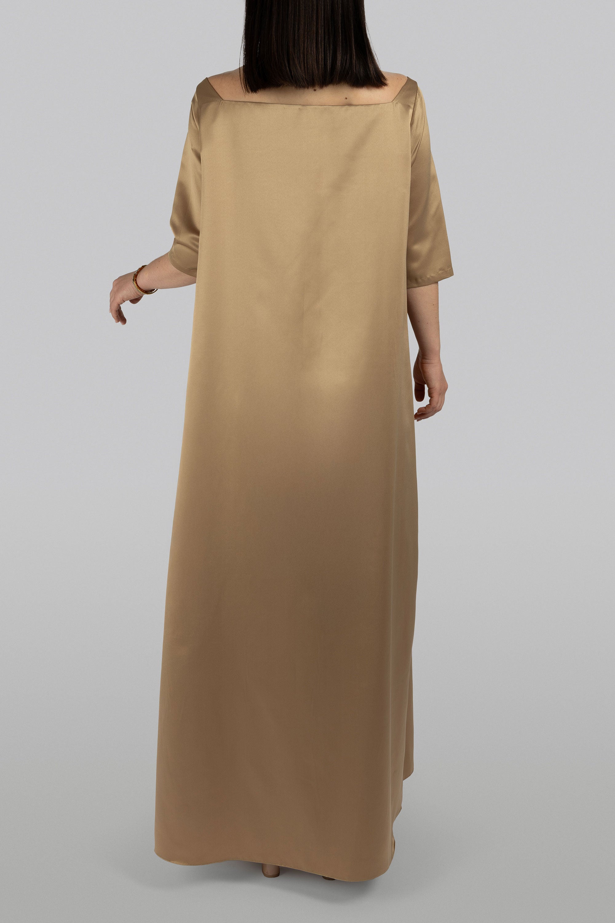 Carnation dress with square neckline and hand-applied beading
